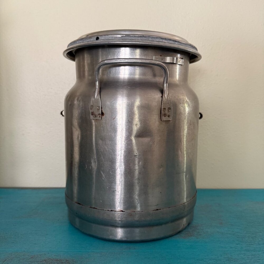 Vintage Aluminum Milk Can With Lid & Handle